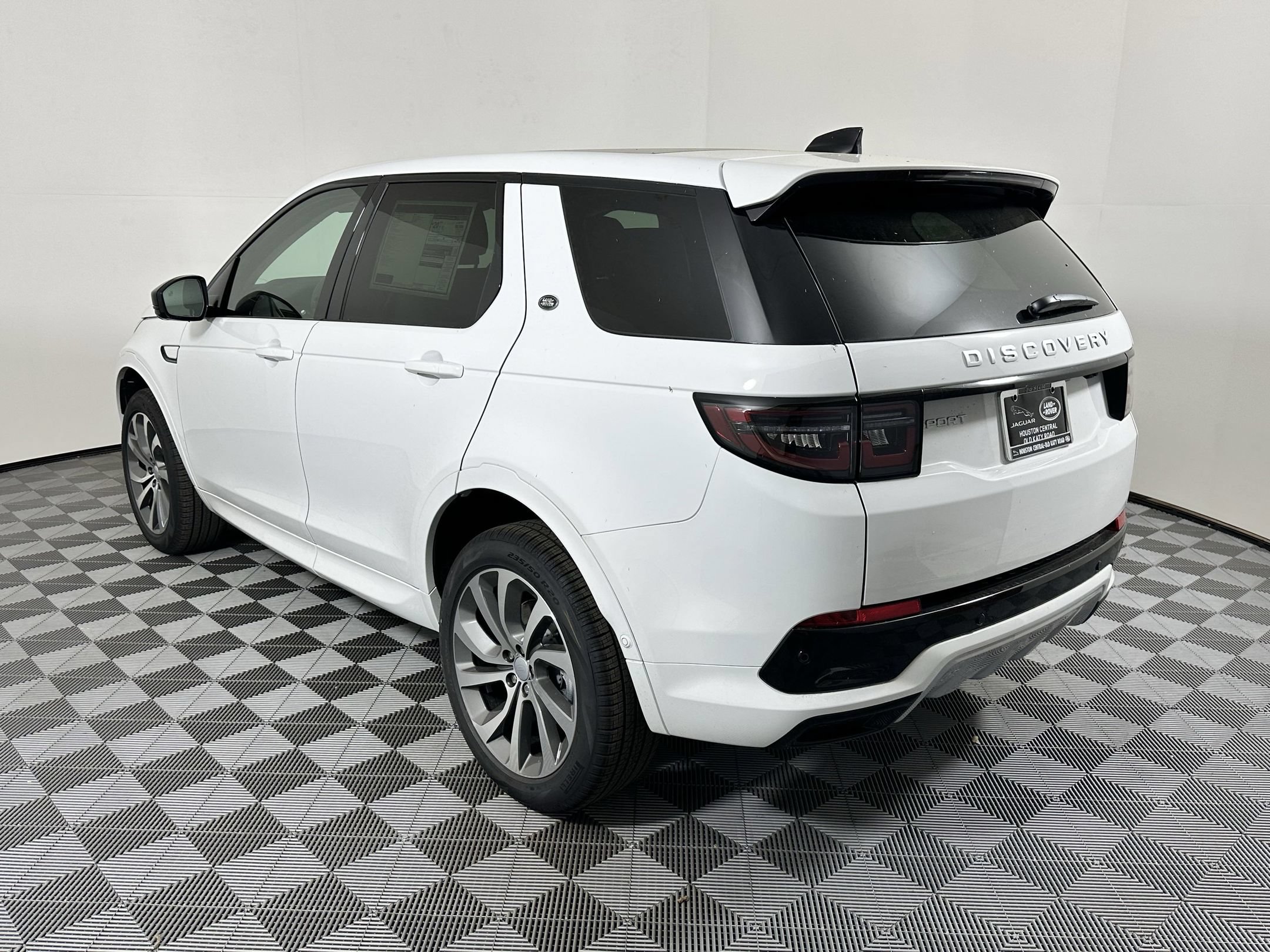Certified 2025 Land Rover Discovery Sport S AWD/4WD image 3