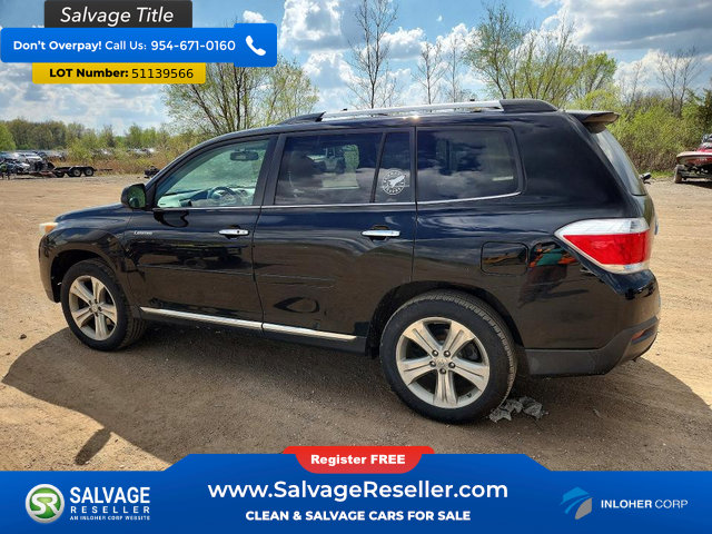 Used 2012 Toyota Highlander Limited w/ Tow Pkg AWD/4WD image 3