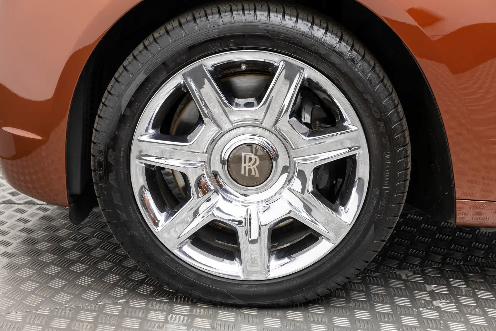 Used 2013 Rolls-Royce Ghost RWD image 48
