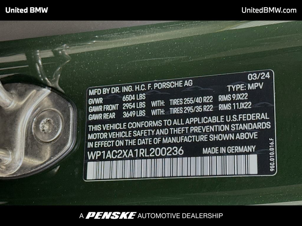 Used 2024 Porsche Macan Turbo Electric AWD/4WD image 15