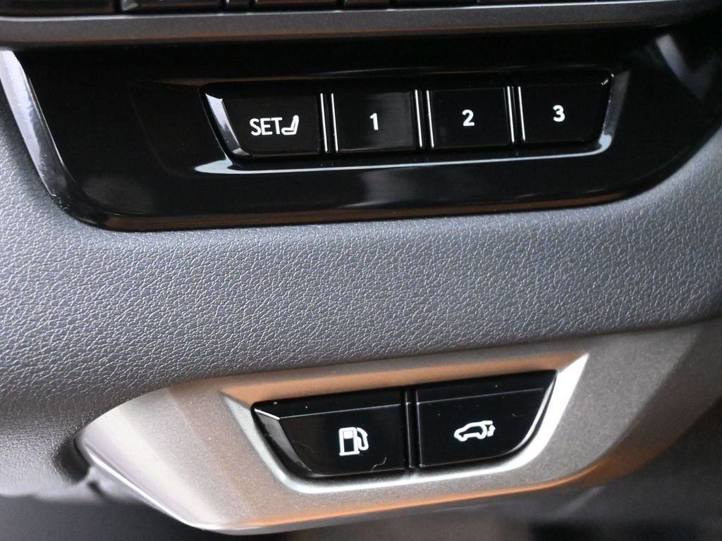 Used 2024 Lexus RX 350 Premium w/ Accessory Package (Z1) AWD/4WD image 5