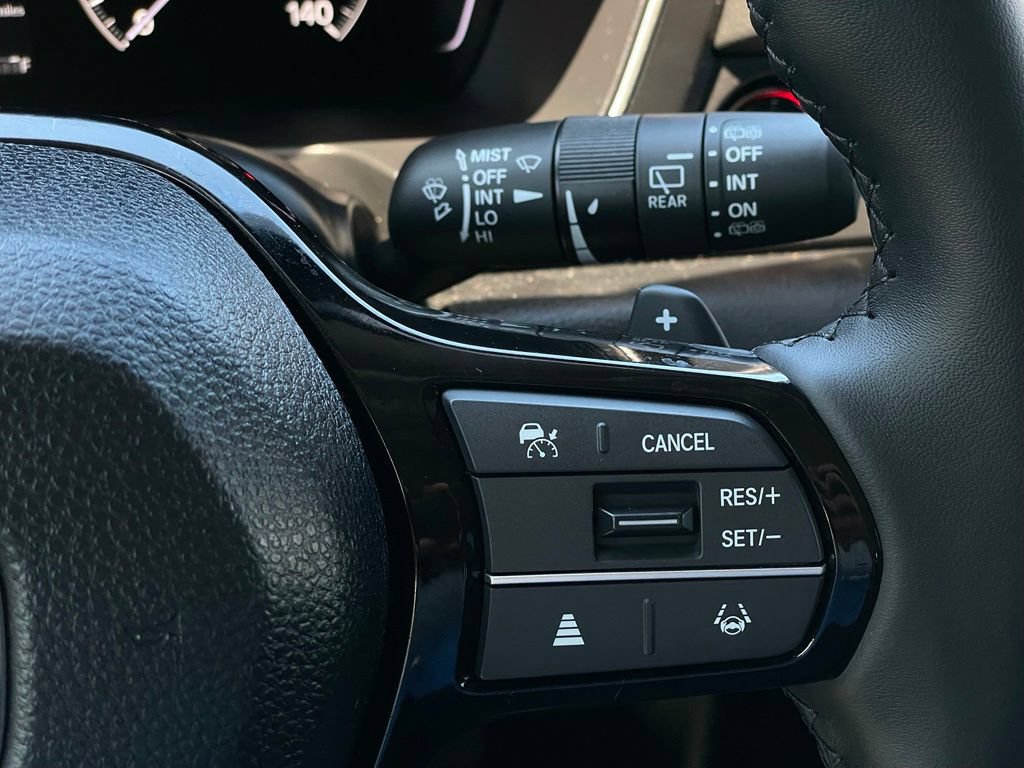 Certified 2025 Honda Pilot Touring image 14
