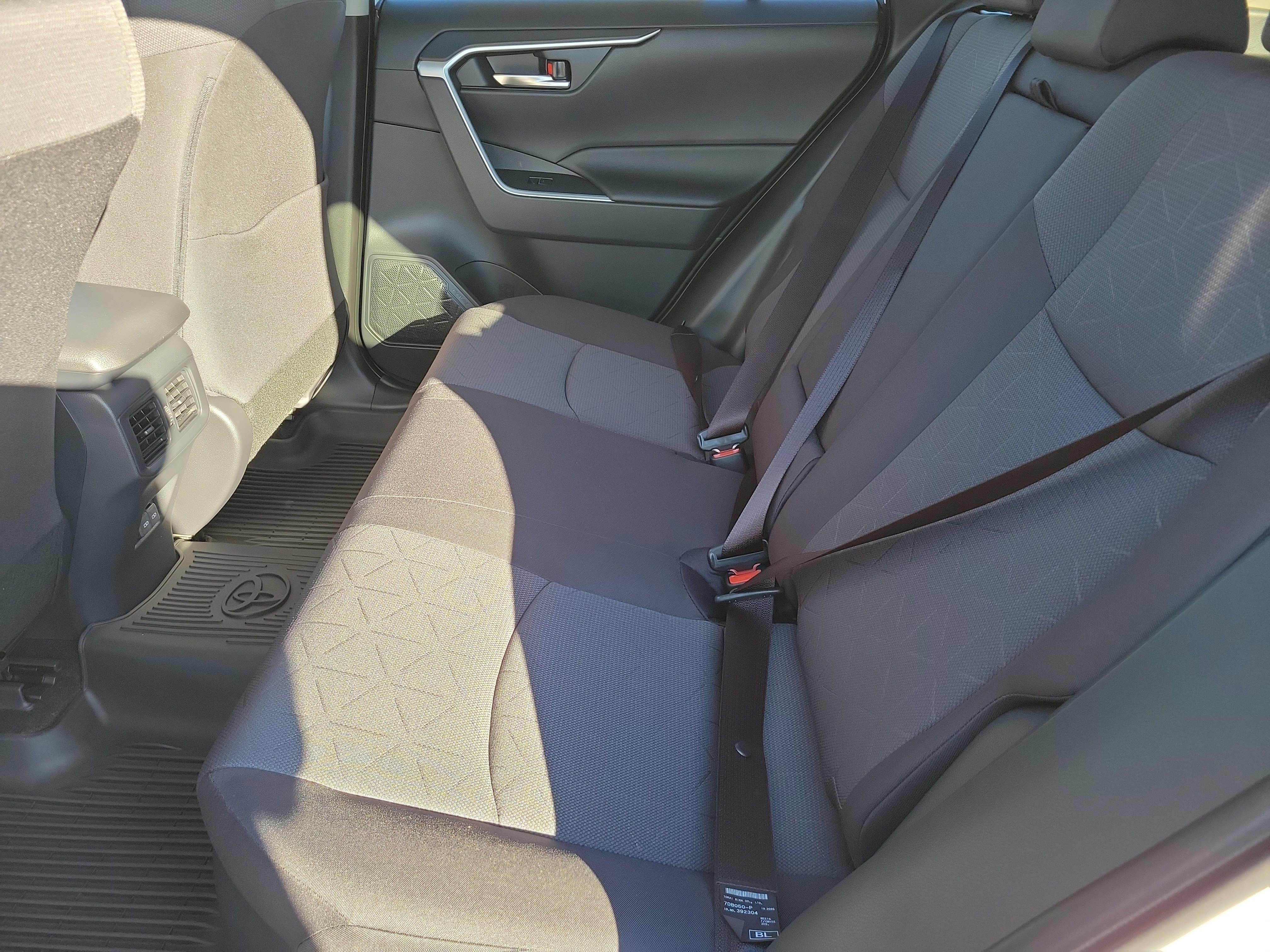 New 2025 Toyota RAV4 XLE w/ Convenience Package image 18