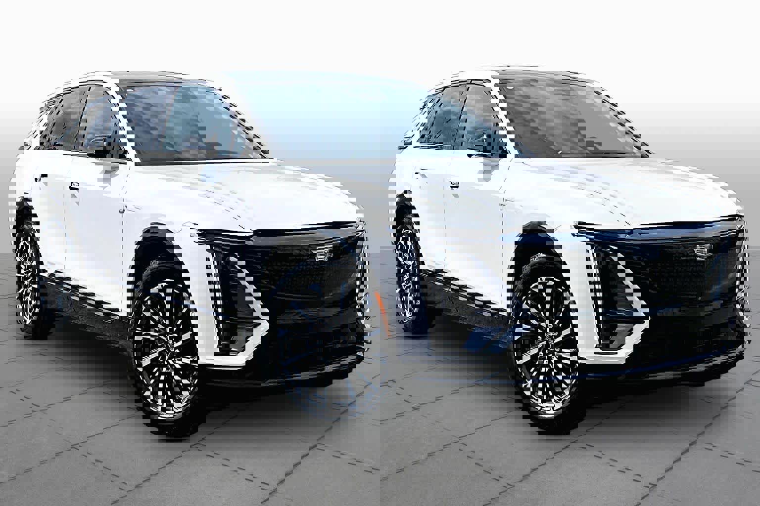 Used 2024 Cadillac Lyriq Sport w/ LPO, Floor Liner Package AWD/4WD image 4