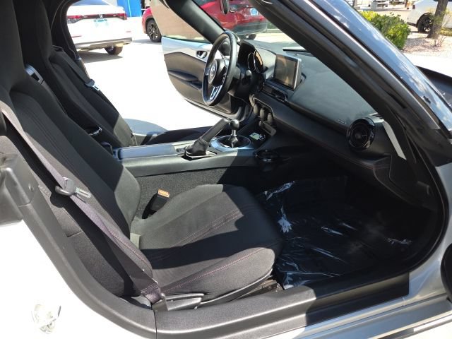 Used 2016 MAZDA MX-5 Miata Club RWD image 19