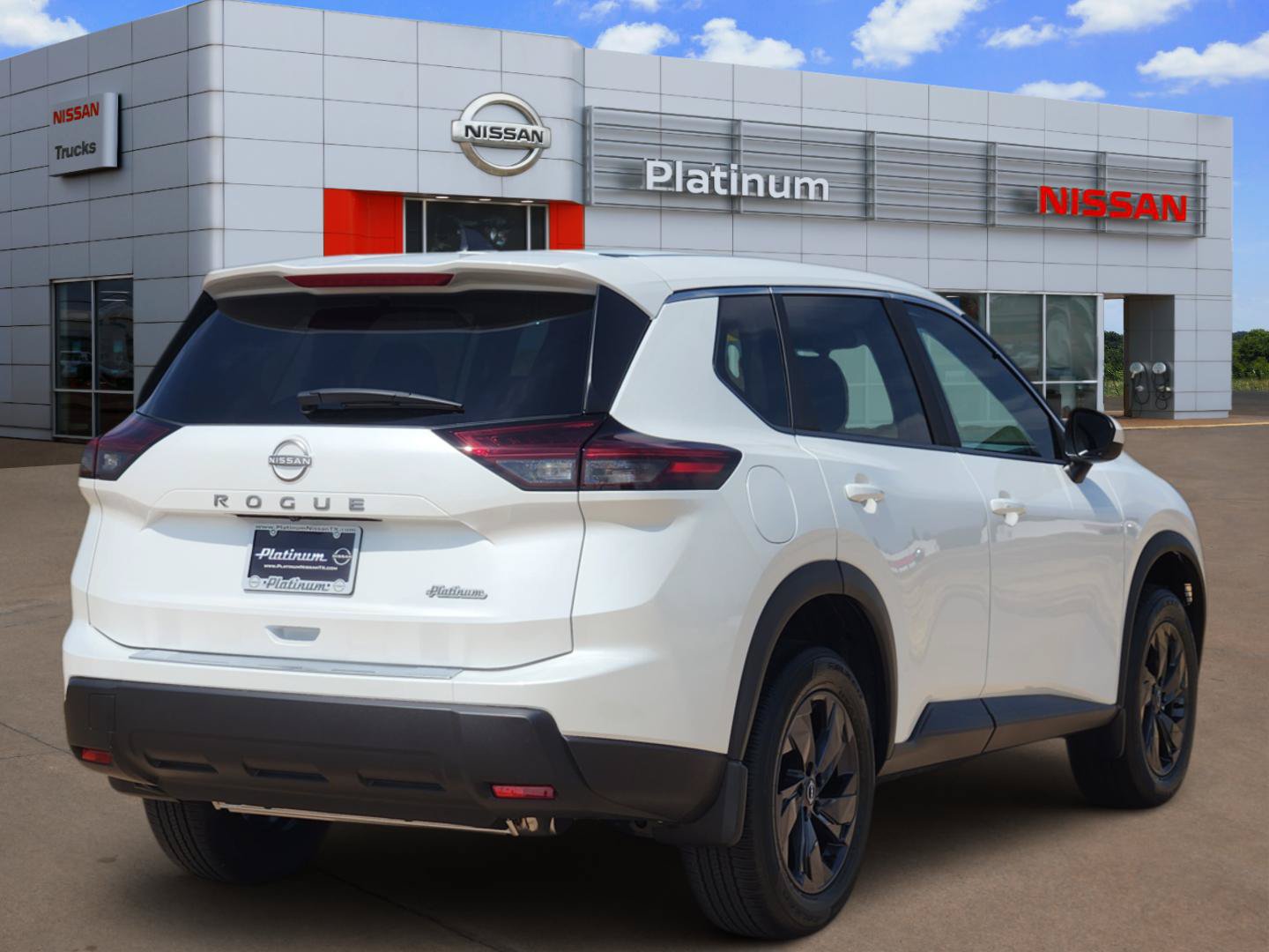 New 2026 Nissan Rogue SV FWD image 4