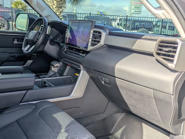 Used 2023 Toyota Tundra Limited image 31