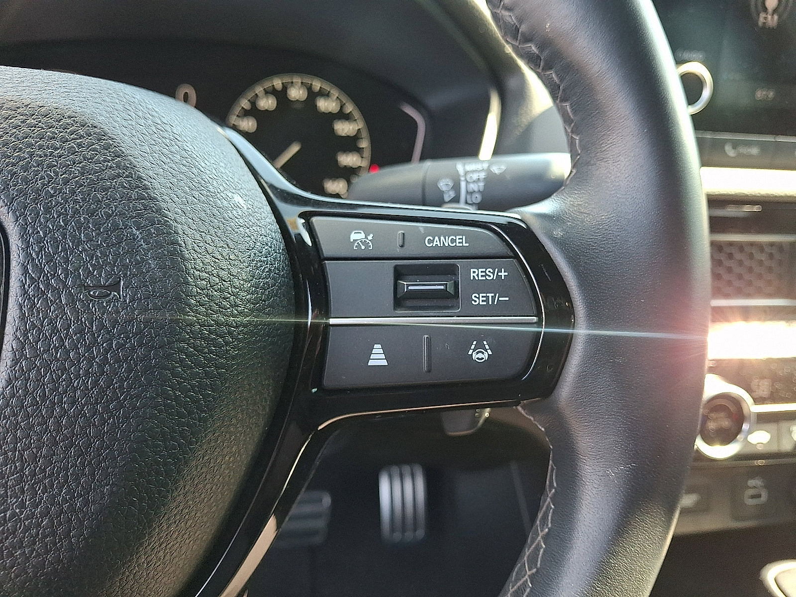 Used 2023 Honda Civic Sport image 25