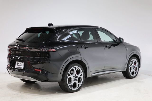 Used 2024 Alfa Romeo Tonale Ti w/ Active Assist Package image 7