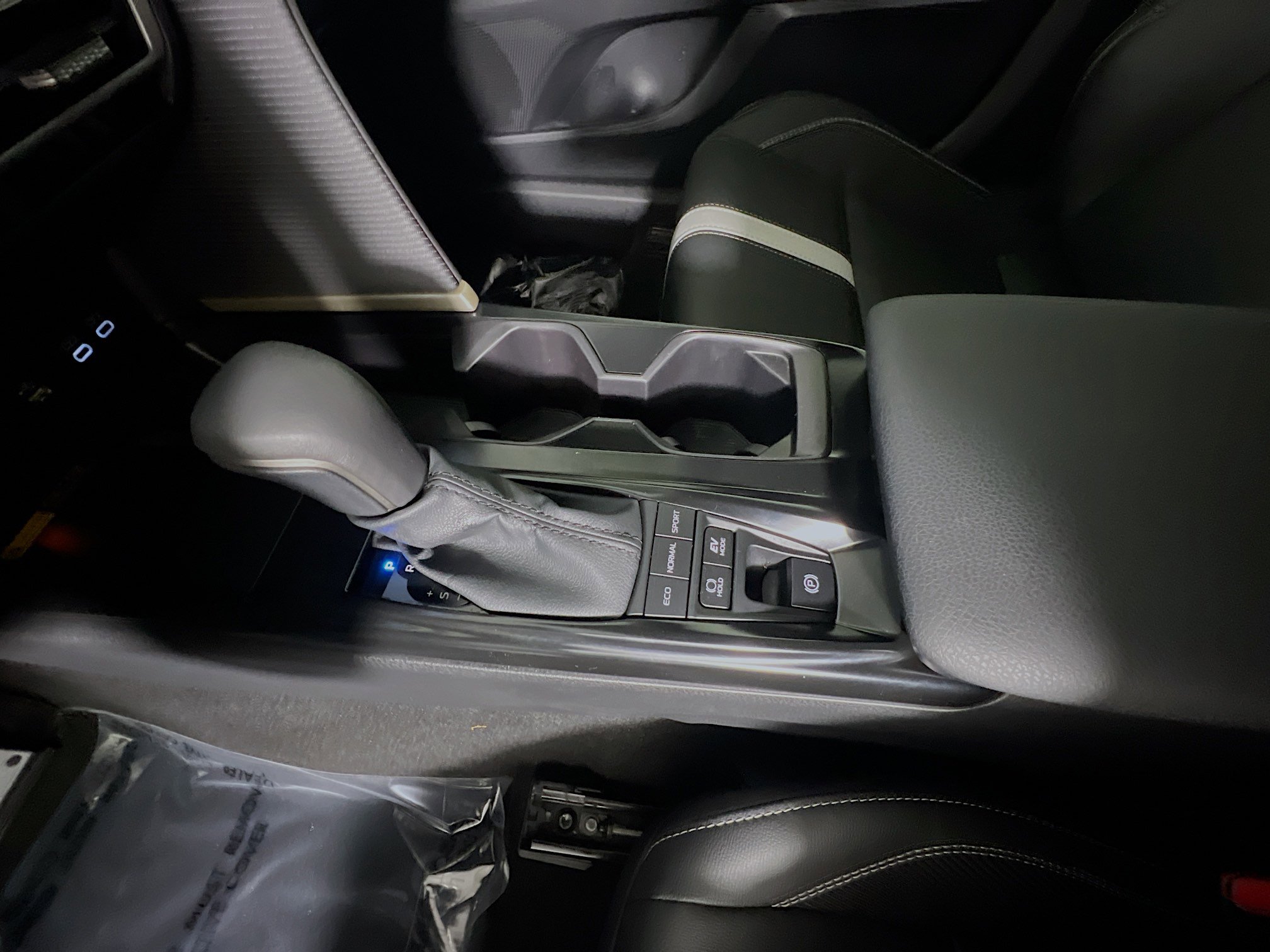 Used 2026 Toyota Camry SE w/ Multimedia Upgrade Package FWD image 25