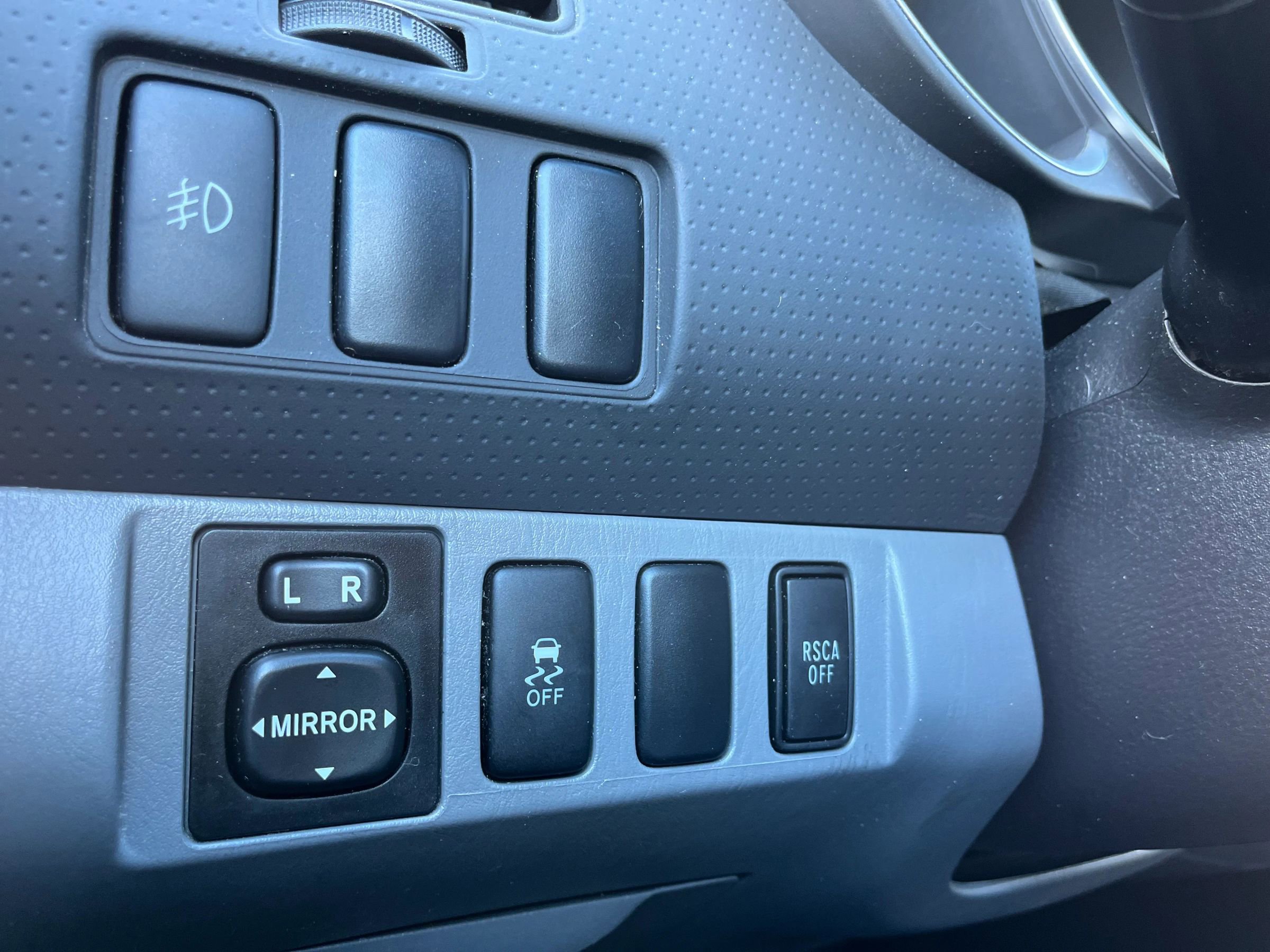 Used 2013 Toyota Tacoma 4x4 Double Cab image 24