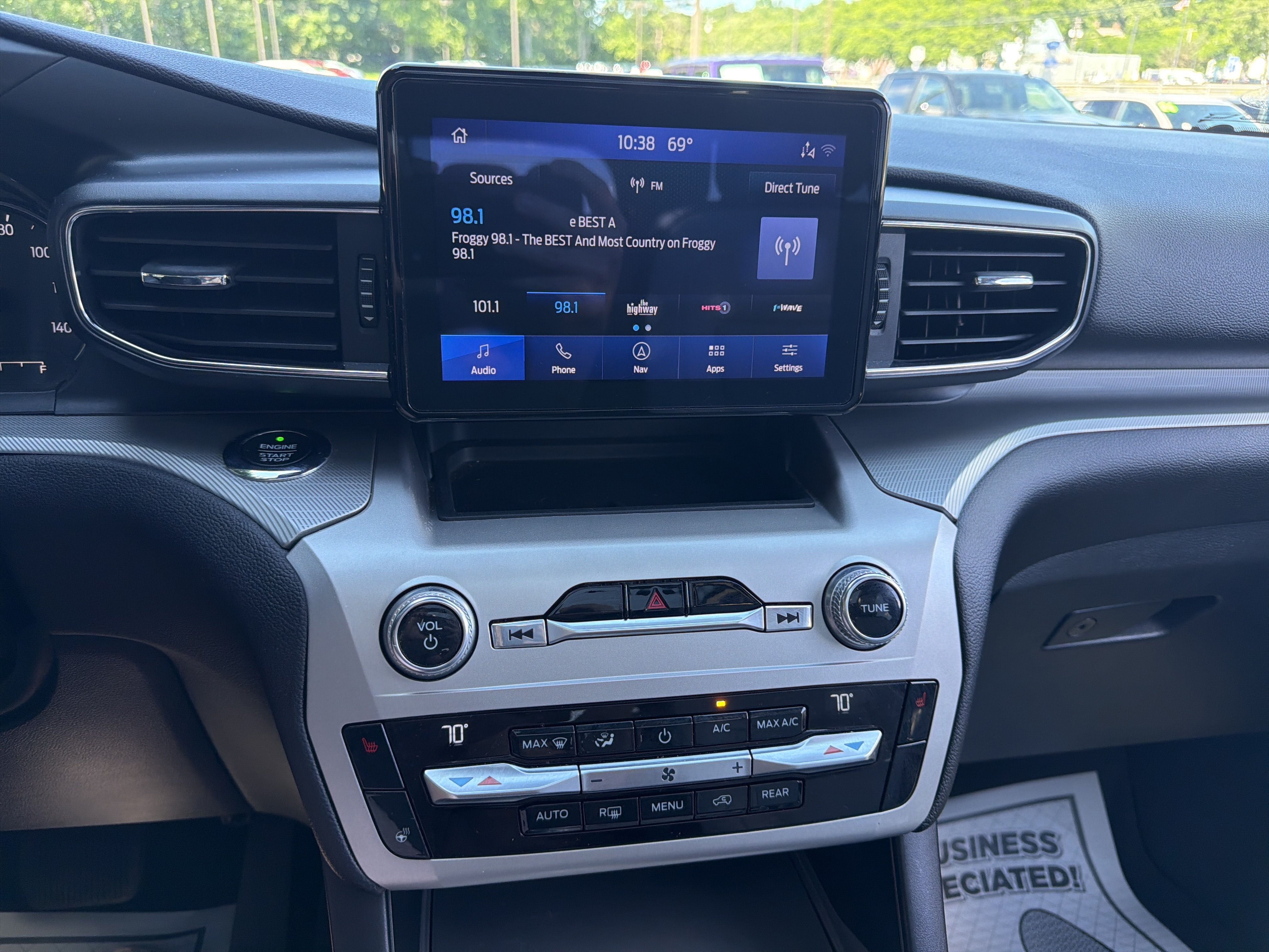 Used 2021 Ford Explorer XLT w/ Equipment Group 202A AWD/4WD image 25