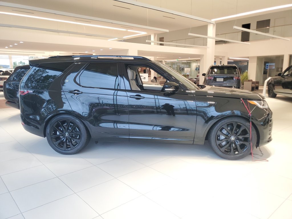 New 2026 Land Rover Discovery Dynamic SE AWD/4WD image 3
