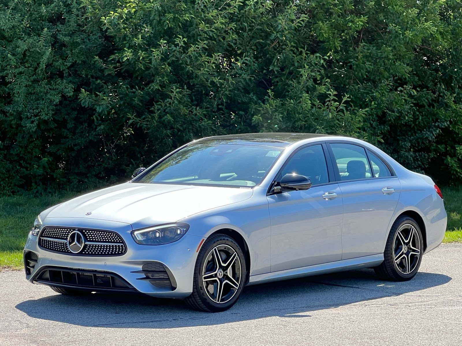 Used 2021 Mercedes-Benz E 450 4MATIC Sedan image 1