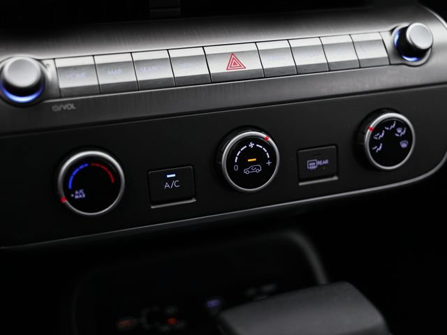 Used 2024 Hyundai Kona SE FWD image 37
