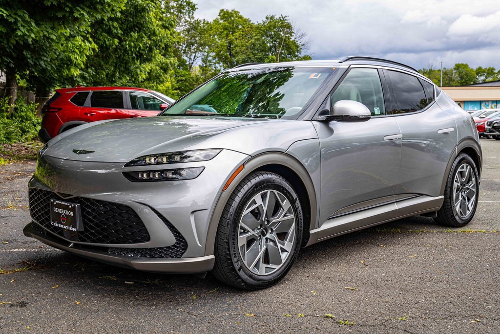 Used 2024 Genesis GV60 RWD image 3