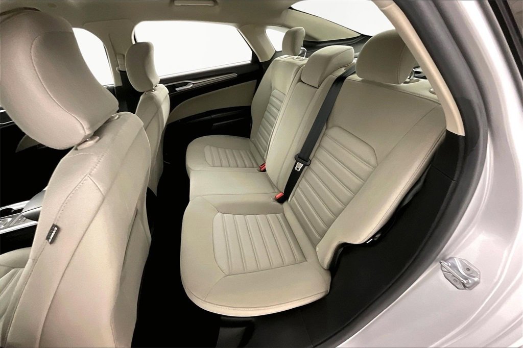 Used 2018 Ford Fusion S image 19