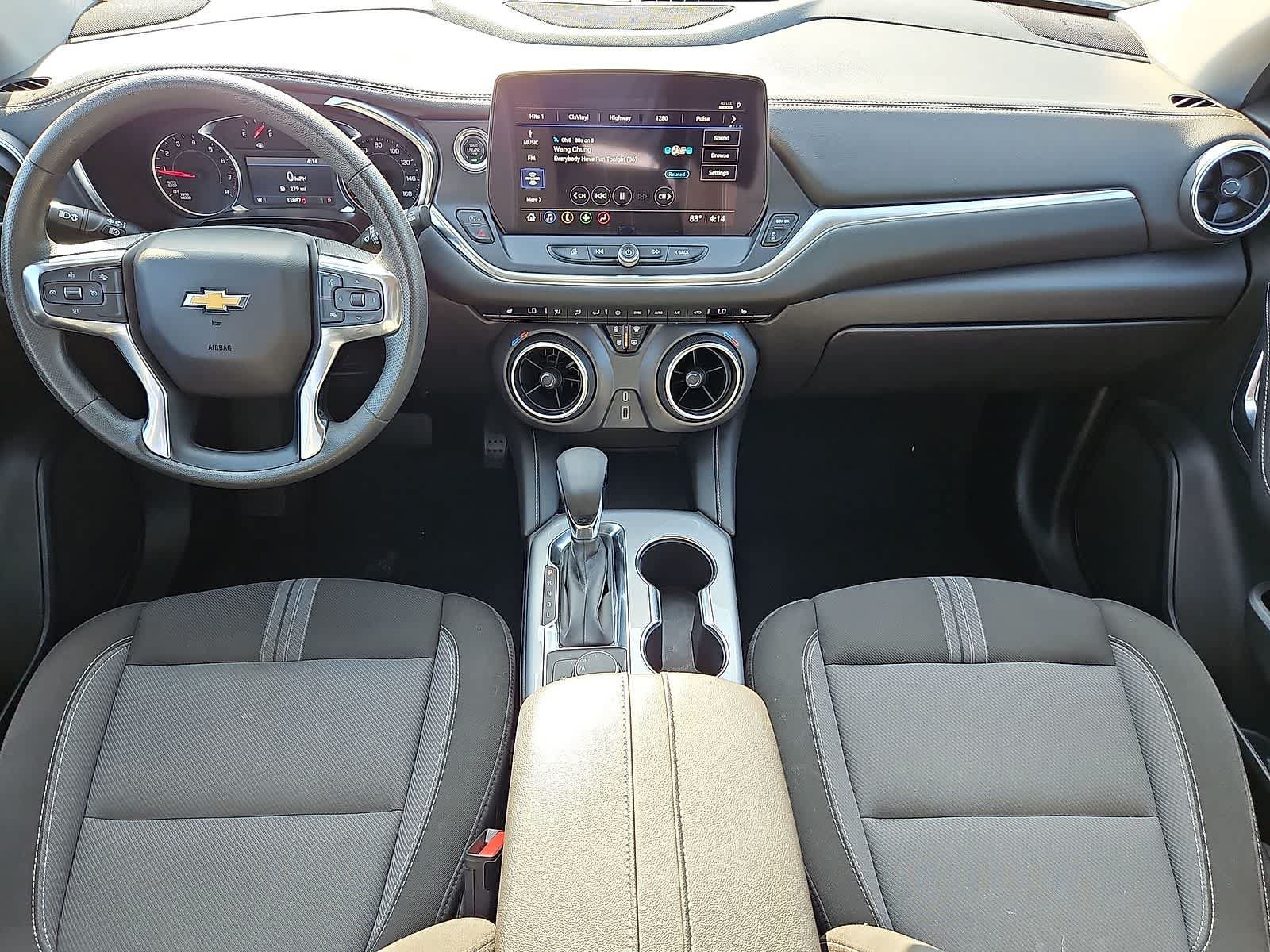 Used 2025 Chevrolet Blazer LT FWD image 25