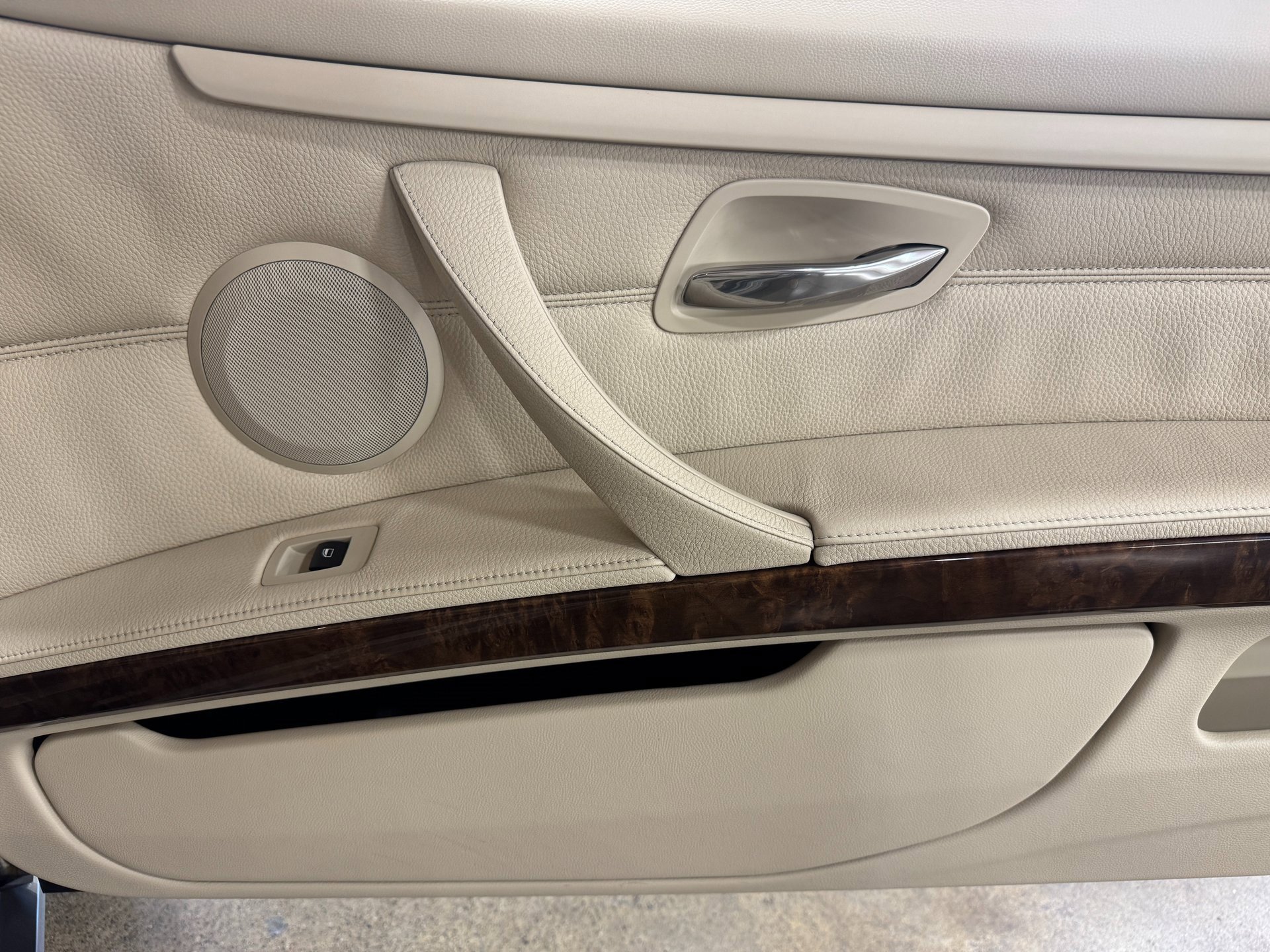 Used 2008 BMW 335i Convertible image 61