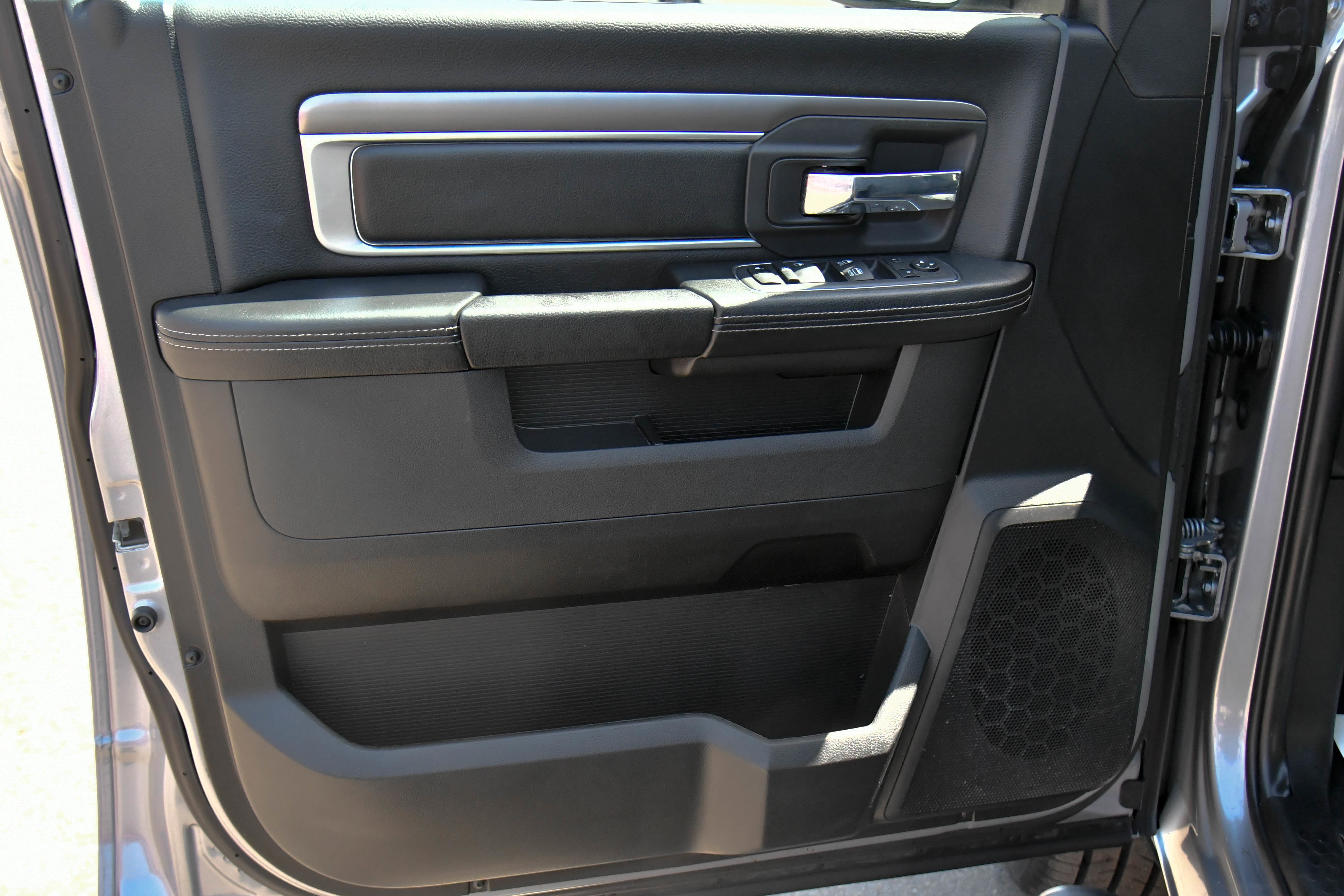 Used 2023 RAM 1500 Classic Warlock AWD/4WD image 14