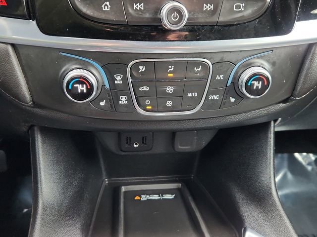 Used 2022 Chevrolet Traverse LT AWD/4WD image 43