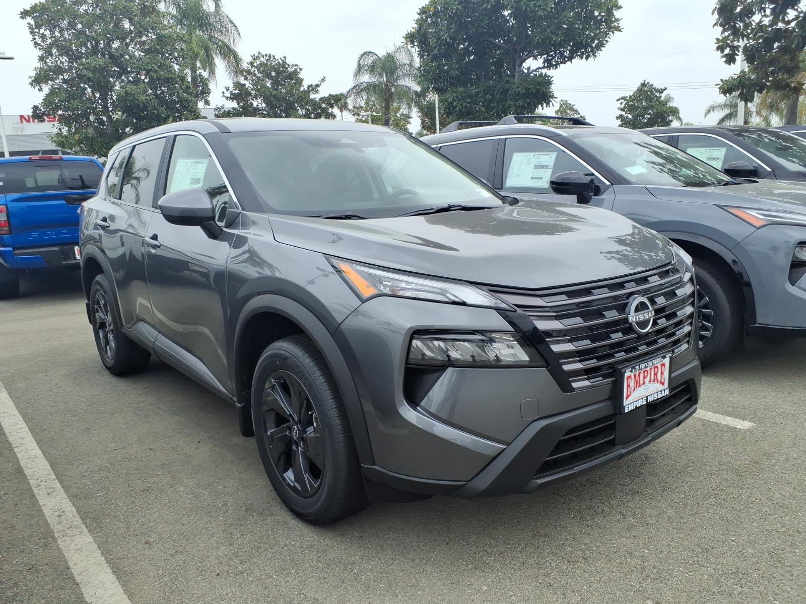 New 2026 Nissan Rogue SV FWD image 4