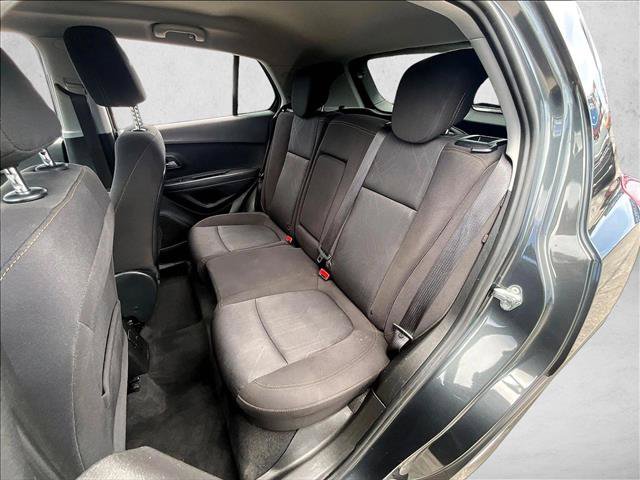 Used 2018 Chevrolet Trax LT FWD image 27