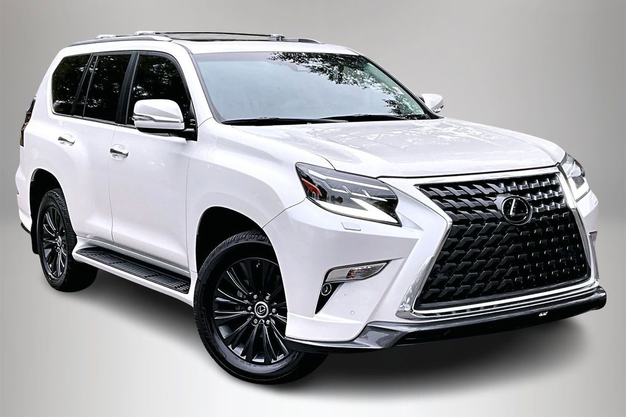Used 2023 Lexus GX 460 Luxury w/ Sport Design Package image 2