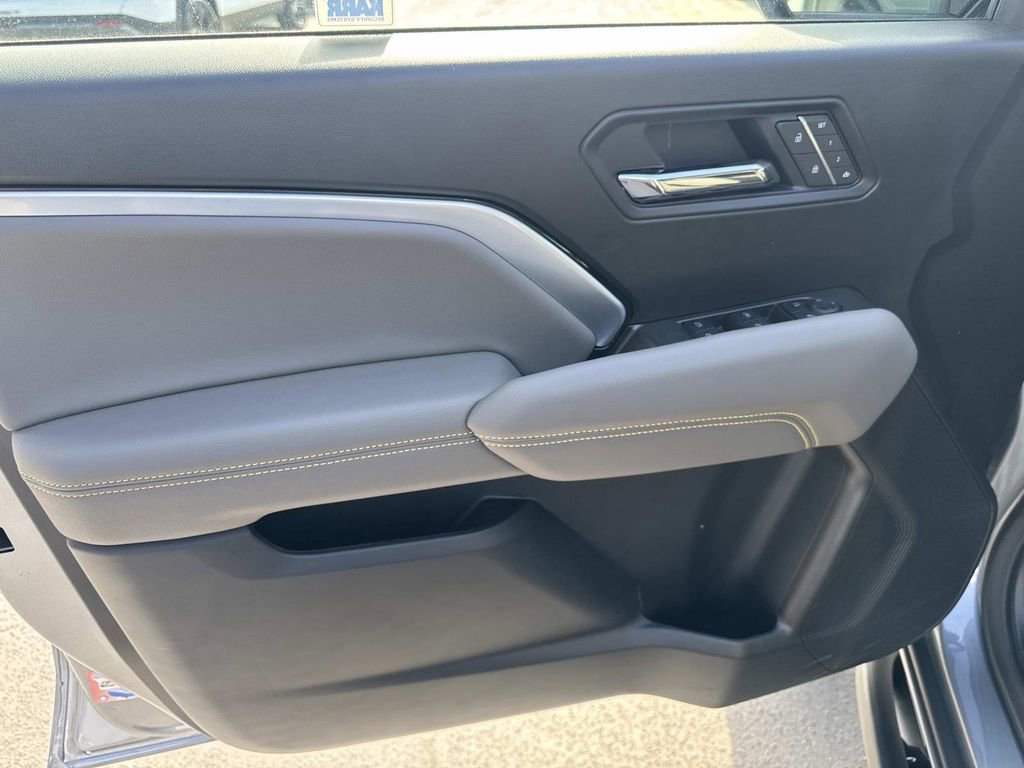 New 2026 Chevrolet Colorado ZR2 w/ ZR2 Bison Edition image 16