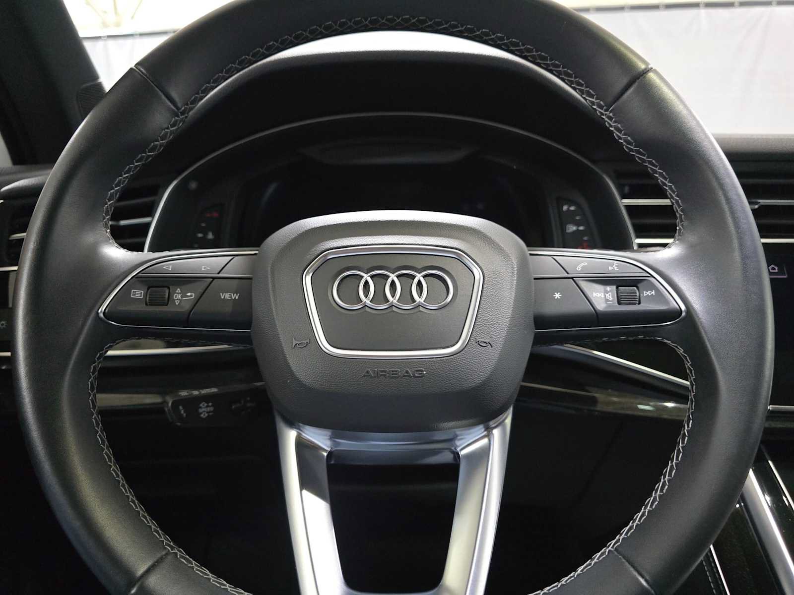 Used 2025 Audi Q7 3.0T Premium Plus AWD/4WD image 27