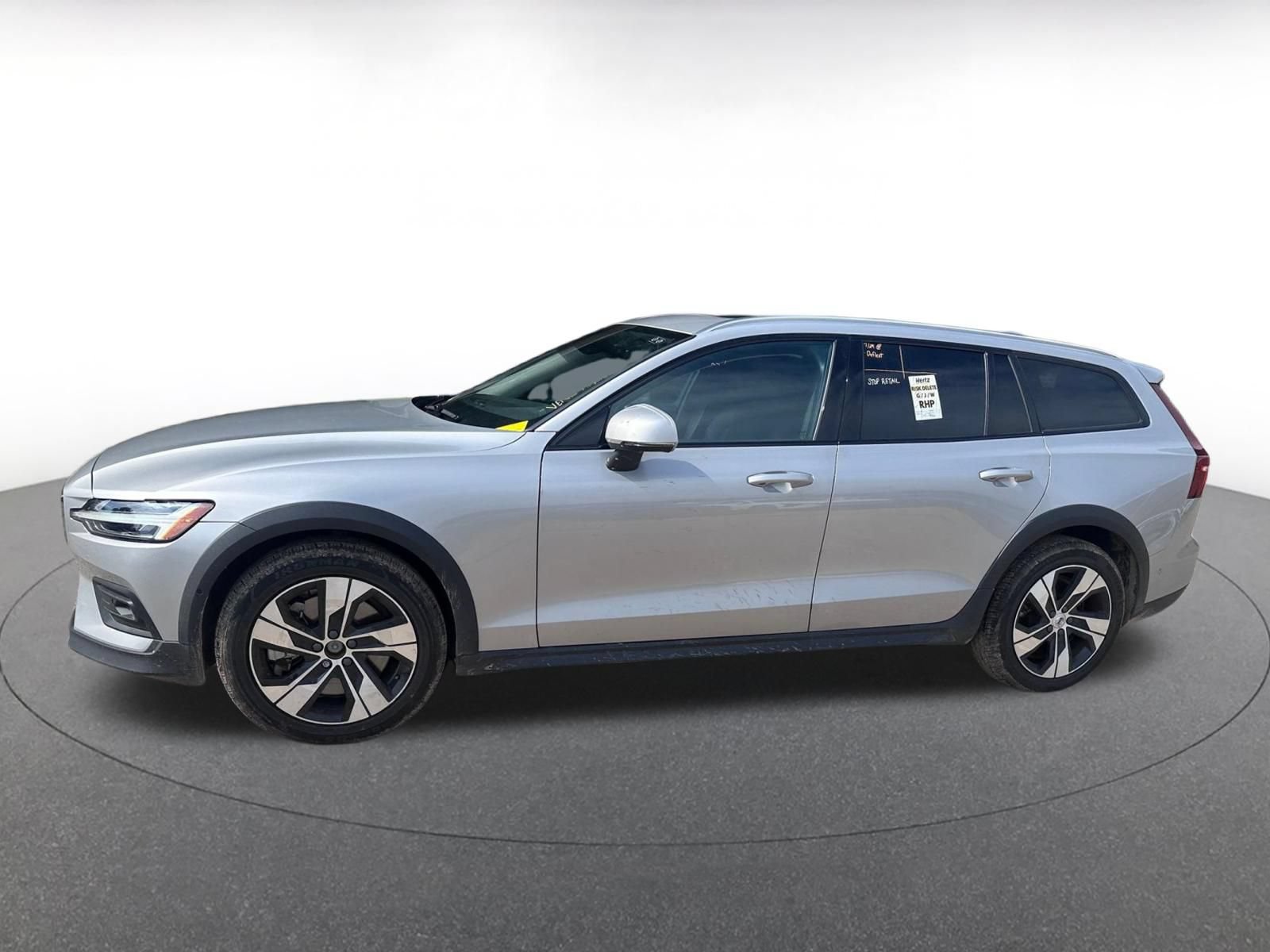 Used 2025 Volvo V60 B5 Cross Country Plus AWD/4WD image 10