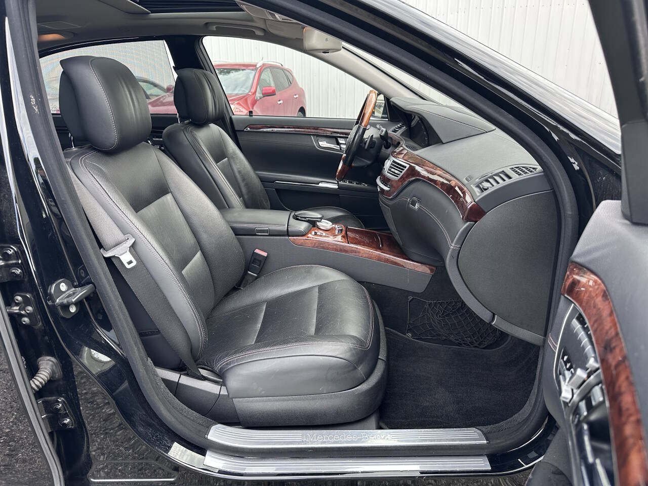 Used 2012 Mercedes-Benz S 550 4MATIC image 36