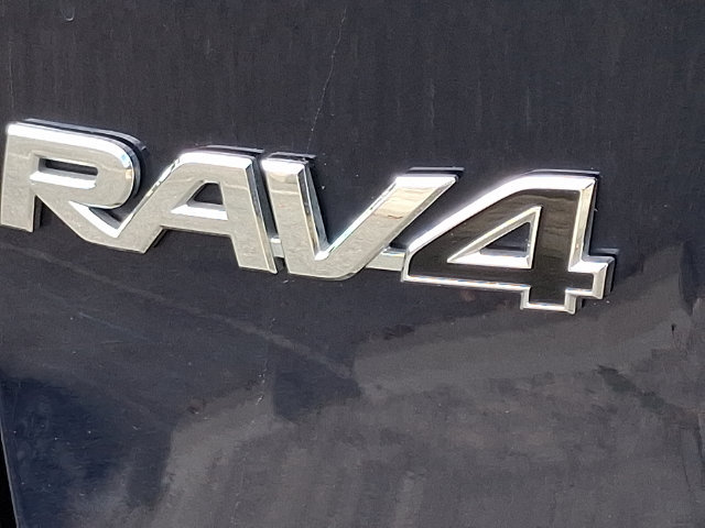 Used 2025 Toyota RAV4 XLE AWD/4WD image 29