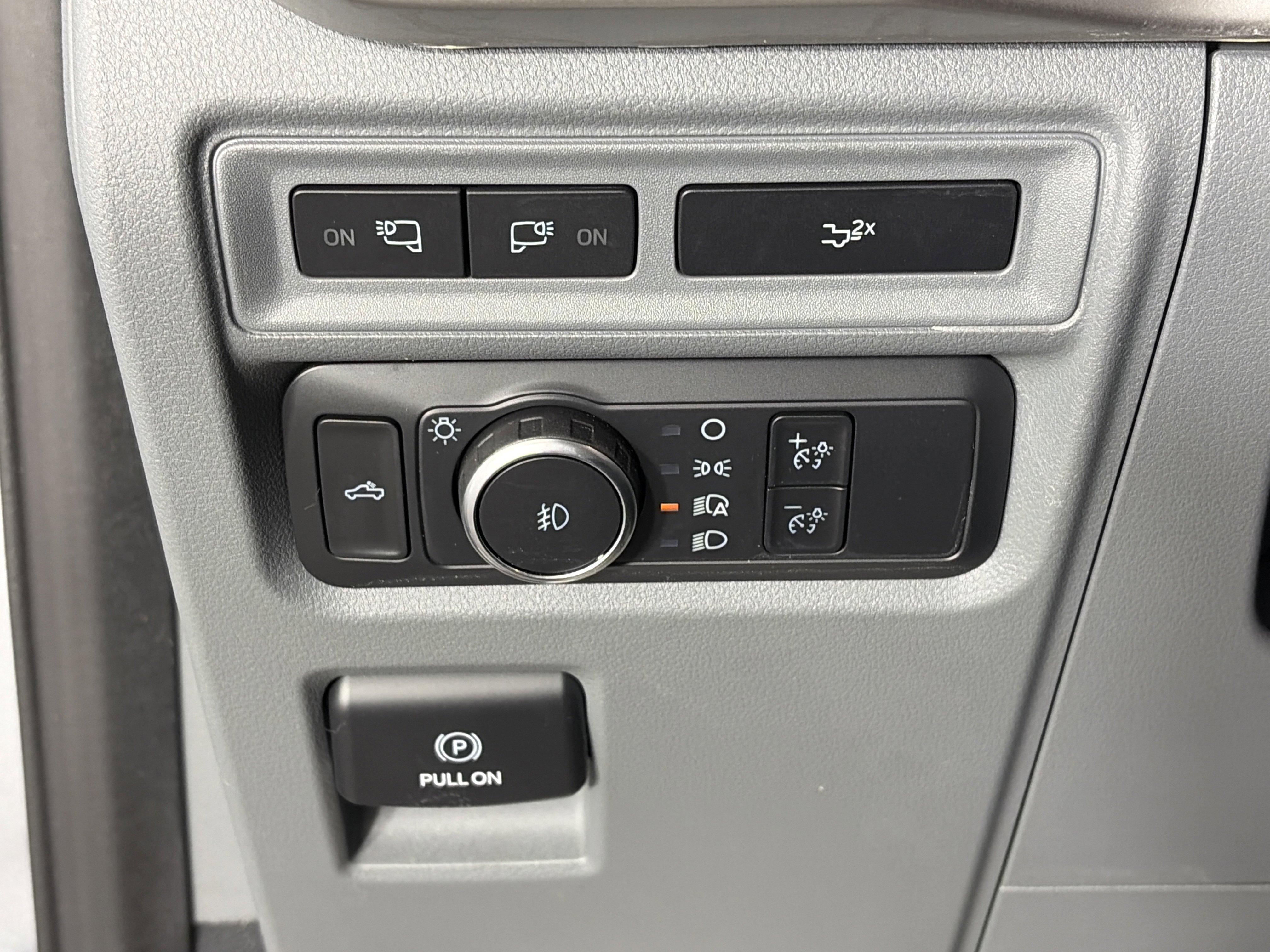 Used 2022 Ford F150 XLT w/ Equipment Group 302A High image 29