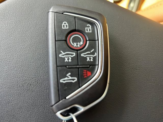 Used 2026 Chevrolet Corvette Stingray Premium Conv w/ Z51 Performance Package RWD image 20