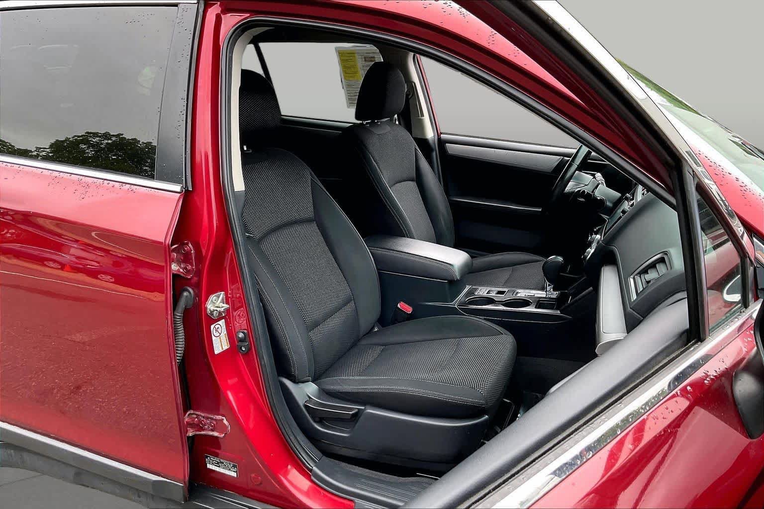 Used 2015 Subaru Outback 2.5i Premium AWD/4WD image 9