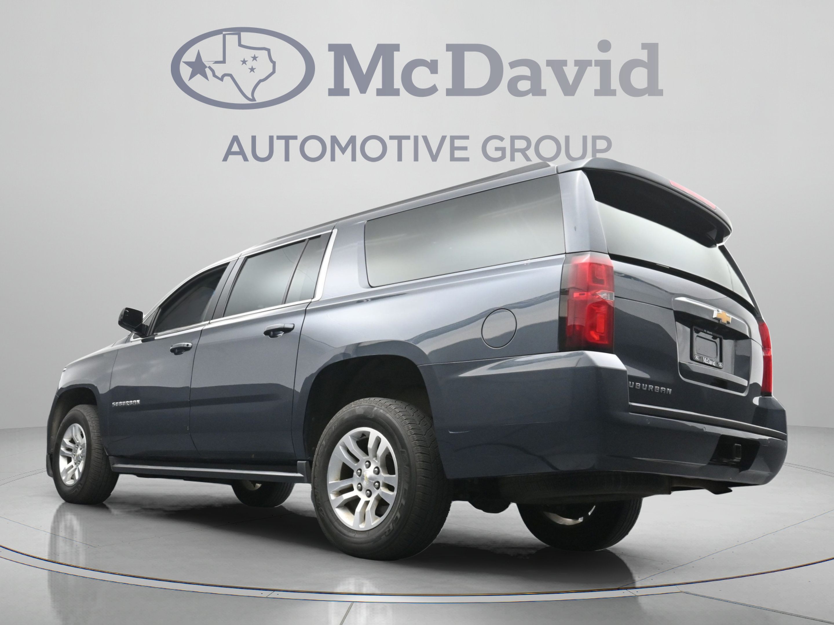 Used 2020 Chevrolet Suburban LS RWD image 29