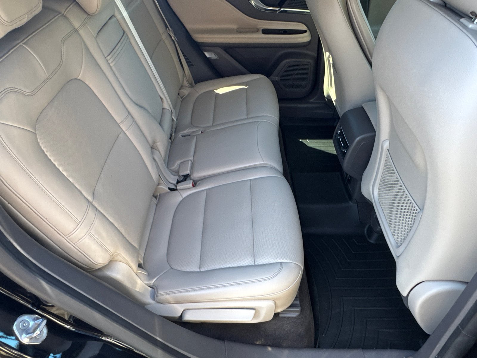 Used 2020 Lincoln Corsair FWD w/ Equipment Group 101A image 17