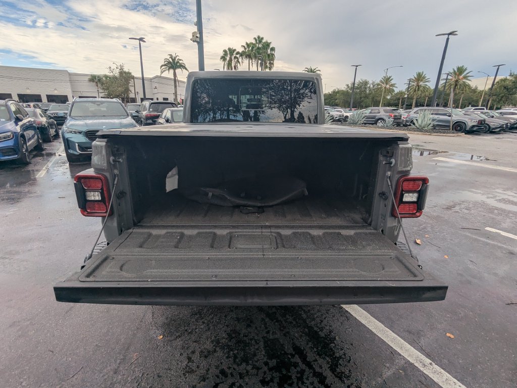 Used 2023 Jeep Gladiator Rubicon w/ LED Lighting Group AWD/4WD image 24