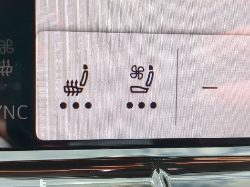 New 2026 Volkswagen Atlas SE FWD image 27