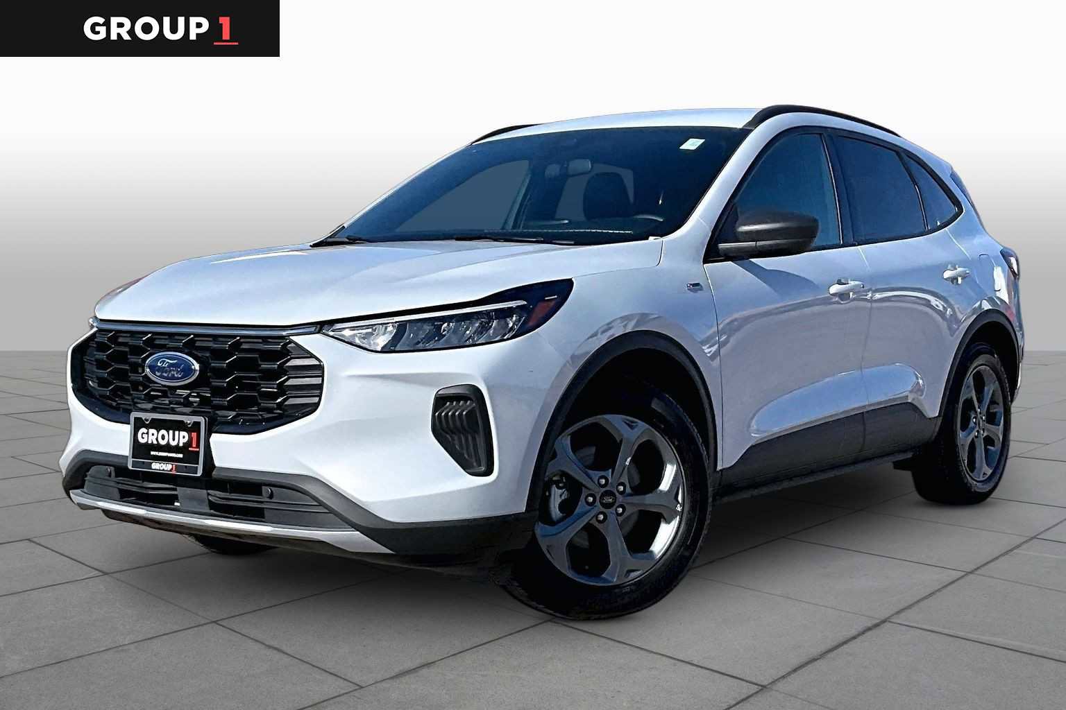 Used 2025 Ford Escape ST-Line FWD image 1