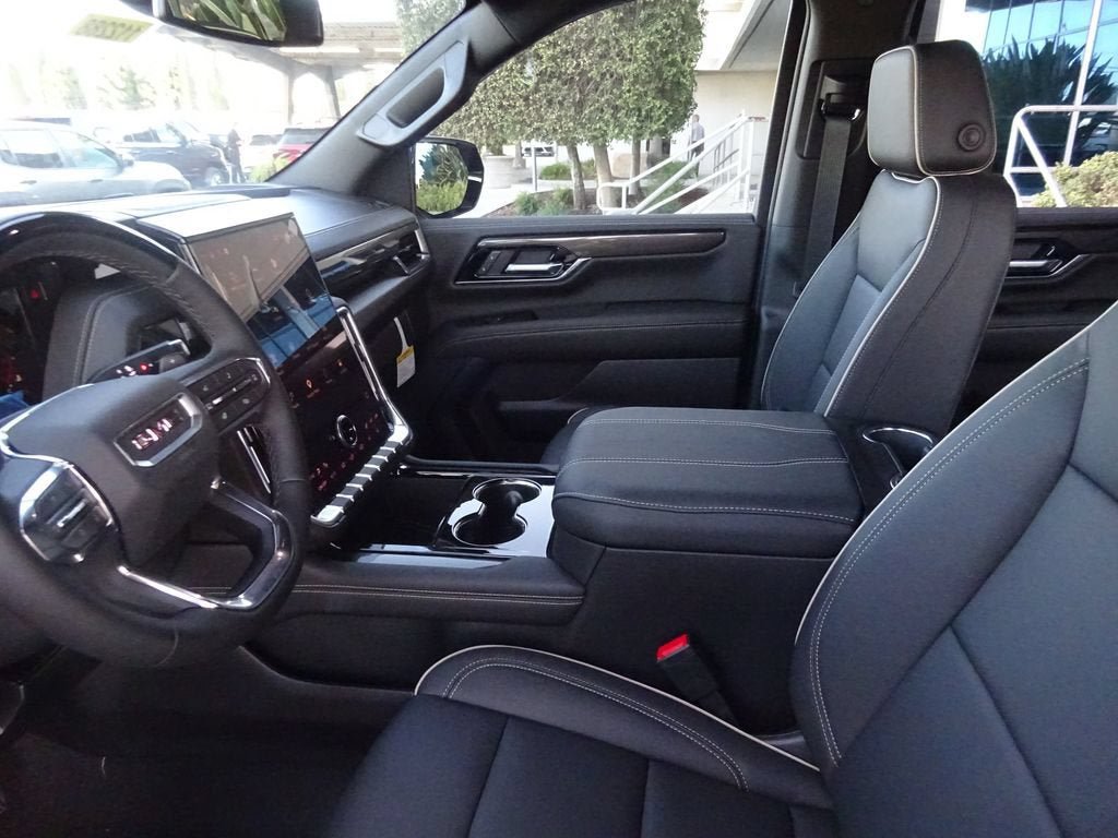 New 2026 GMC Yukon XL Elevation AWD/4WD image 12