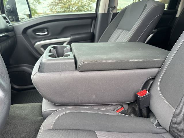 Used 2023 Nissan Titan SV AWD/4WD image 19