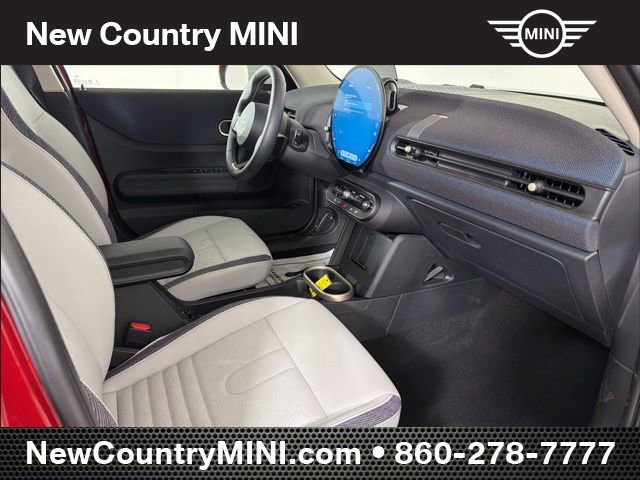 Certified 2025 MINI Cooper 4-Door Hardtop image 19