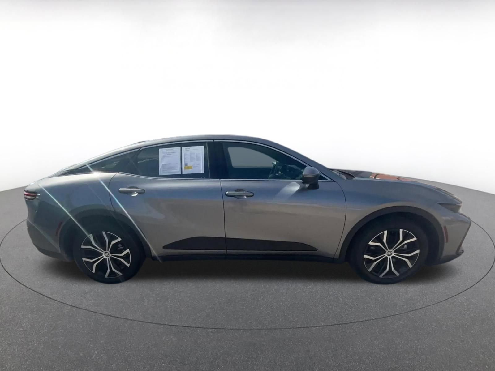 Used 2025 Toyota Crown XLE image 16