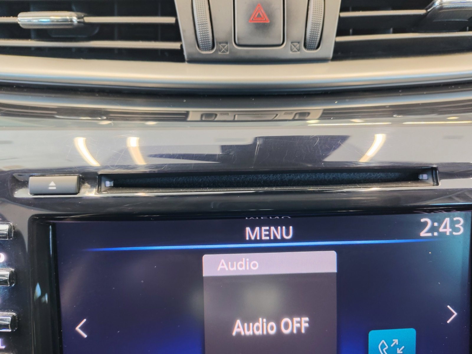 Used 2023 Nissan Murano SV image 34