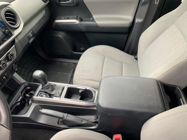 Used 2017 Toyota Tacoma SR5 w/ Tow Package RWD image 34