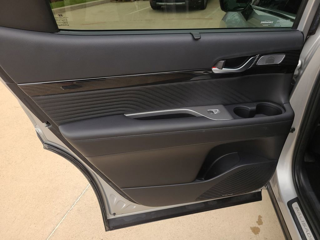 Used 2024 Hyundai Palisade Calligraphy FWD image 13