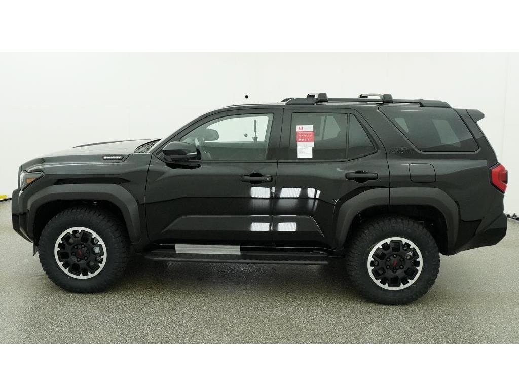 New 2026 Toyota 4Runner TRD Off-Road Premium AWD/4WD image 3