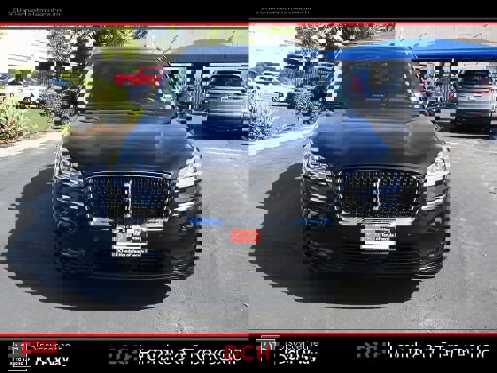 Used 2021 Lincoln Corsair Reserve w/ Equipment Group 201A image 2